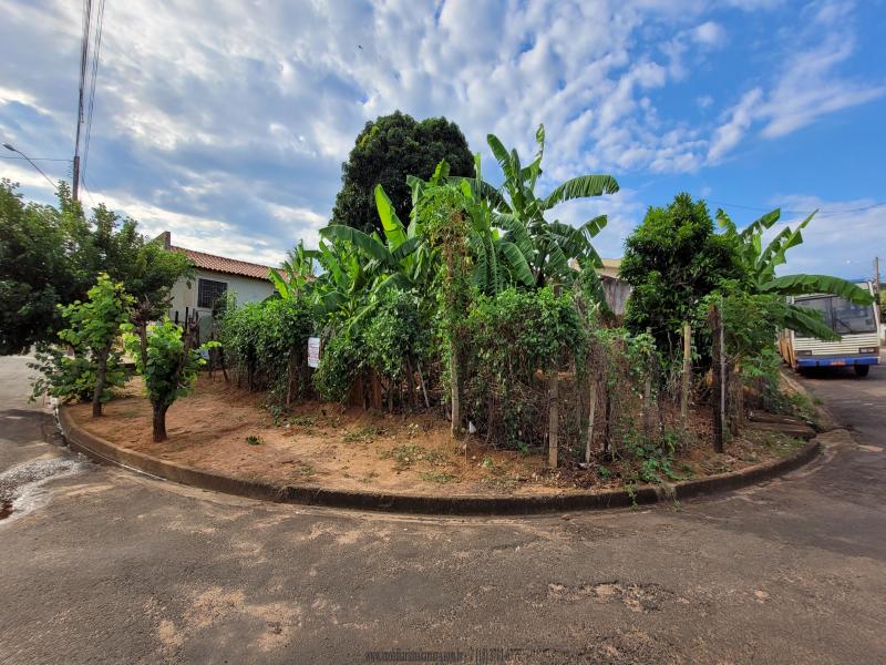 R Mato Grosso, nº 895