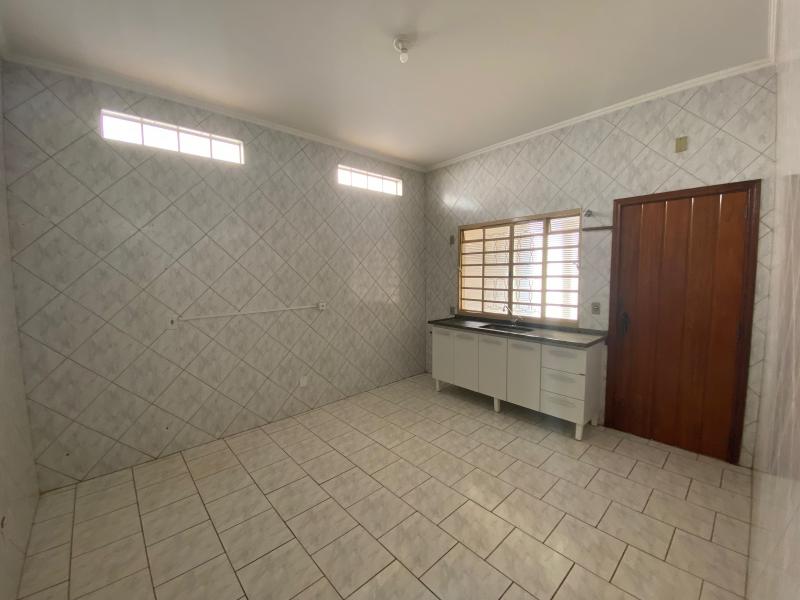 R Valentin Brito Lisboa, 120