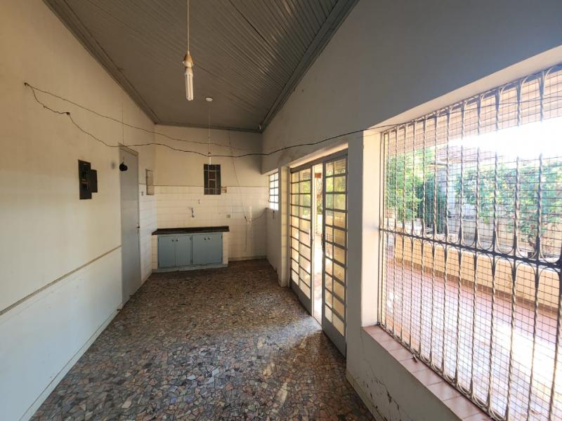 R Adelino Minari Esquina com R Dom Pedro I