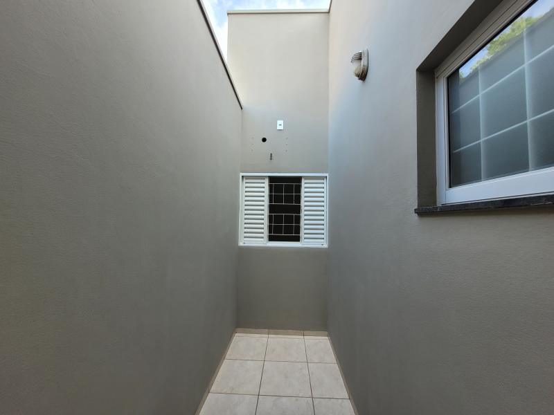 R Cinira de Freitas Pavessi, 485